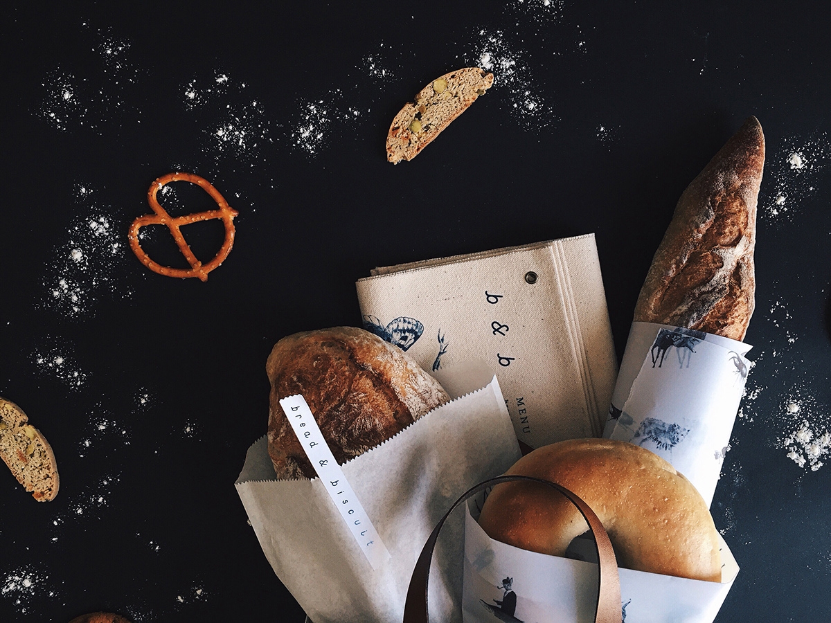 概念化早餐，面包與餅干食品飲料包裝設(shè)計(jì)