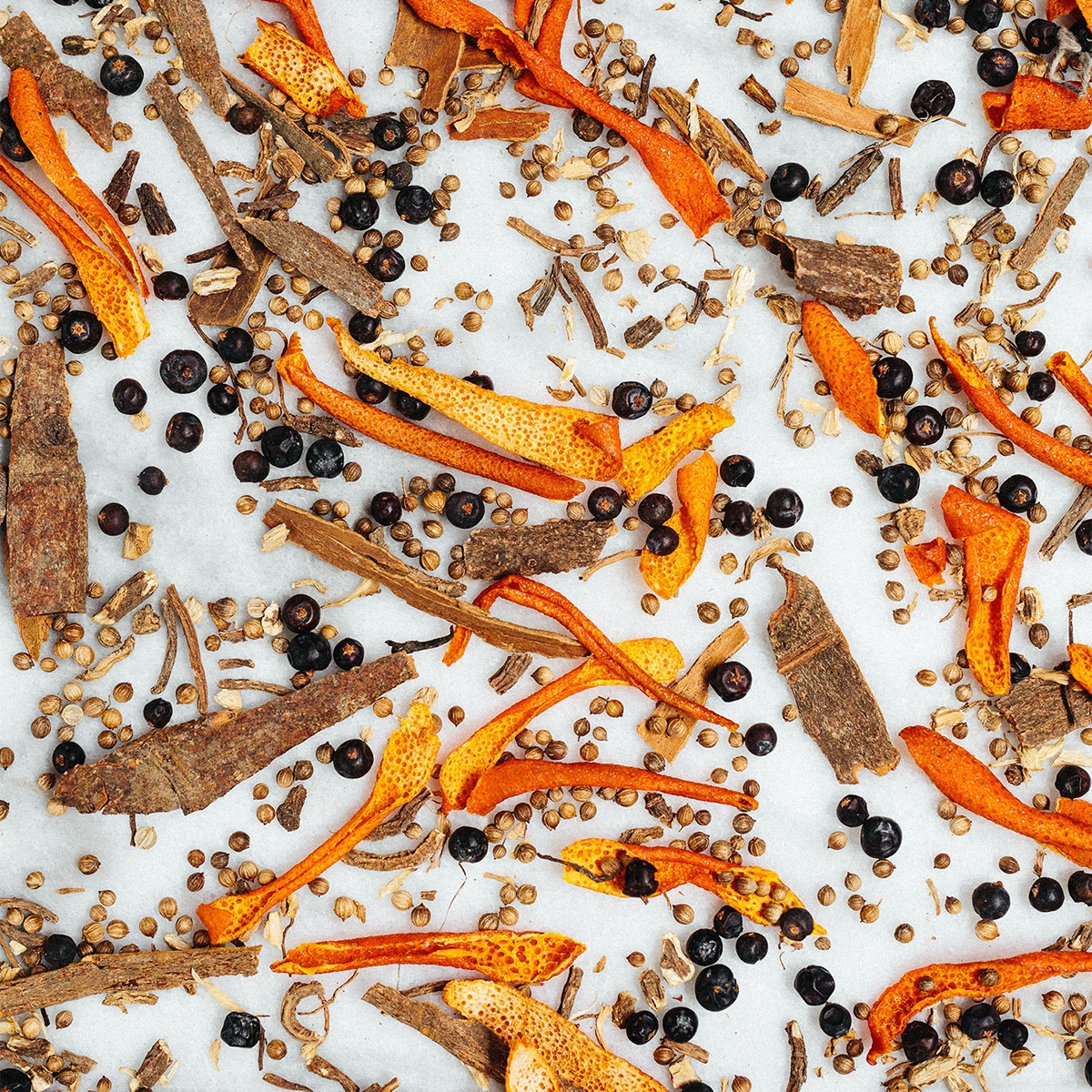 經典海角干燥風格，淡淡的柑橘味白酒包裝設計