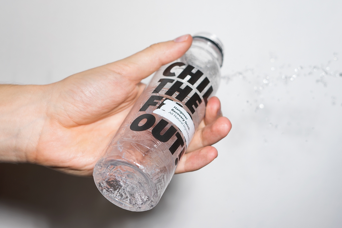 還在為喝酒頭暈而煩惱嗎？全新醒酒飲料產(chǎn)品及其品牌包裝設計。